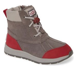 UGG Turlock Waterproof Snow Boot
UGG®🔥🔥